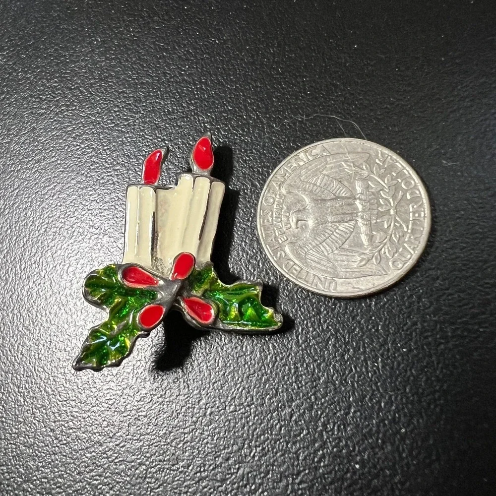 Vintage Holiday Candle Holly Brooch‎ Silver Tone Enamel Christmas Pin